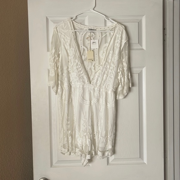 NWT Medium white lace bridal romper! - Picture 2 of 6